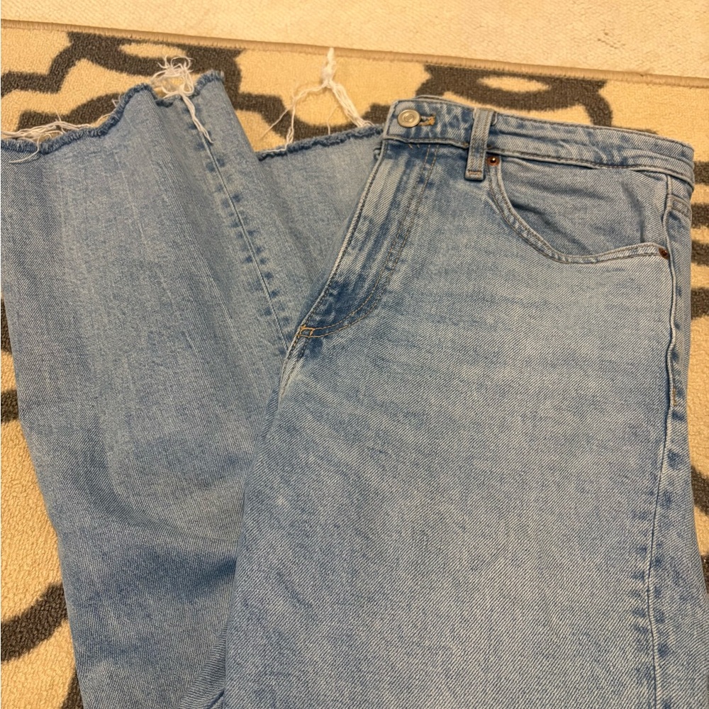 Zara Light Blue Denim Jeans distressed hem s/10